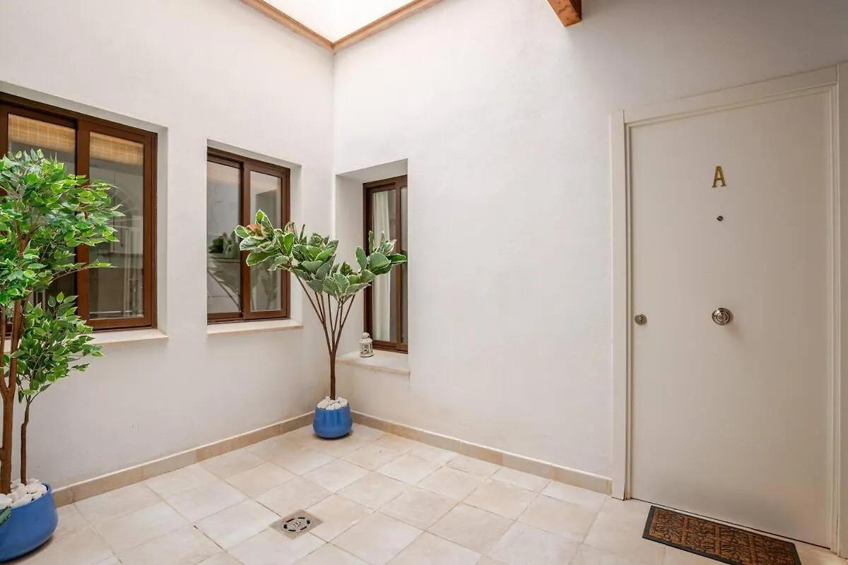 Beautiful Ground Floor Duplex In The Heart Of Seville